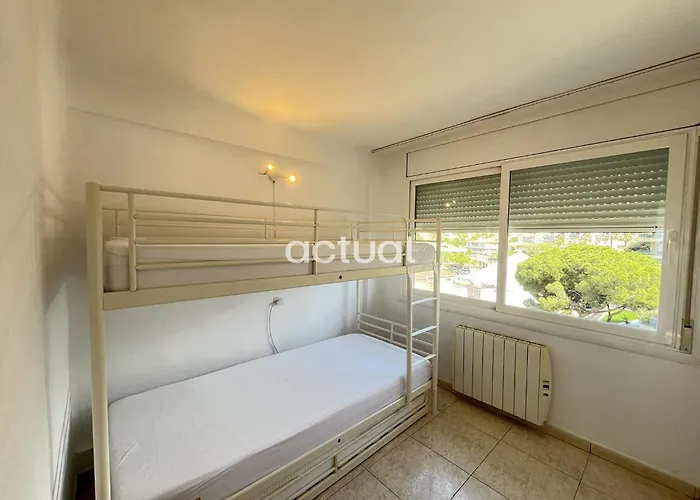 Cavall Bernat Ii Apartman *